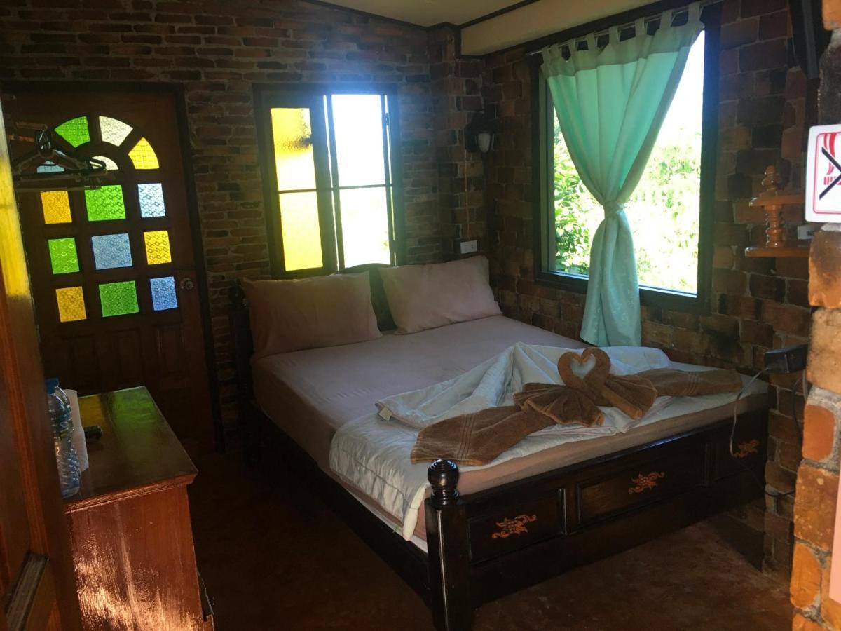Sunflowerbungalow Khao Lak Exterior photo
